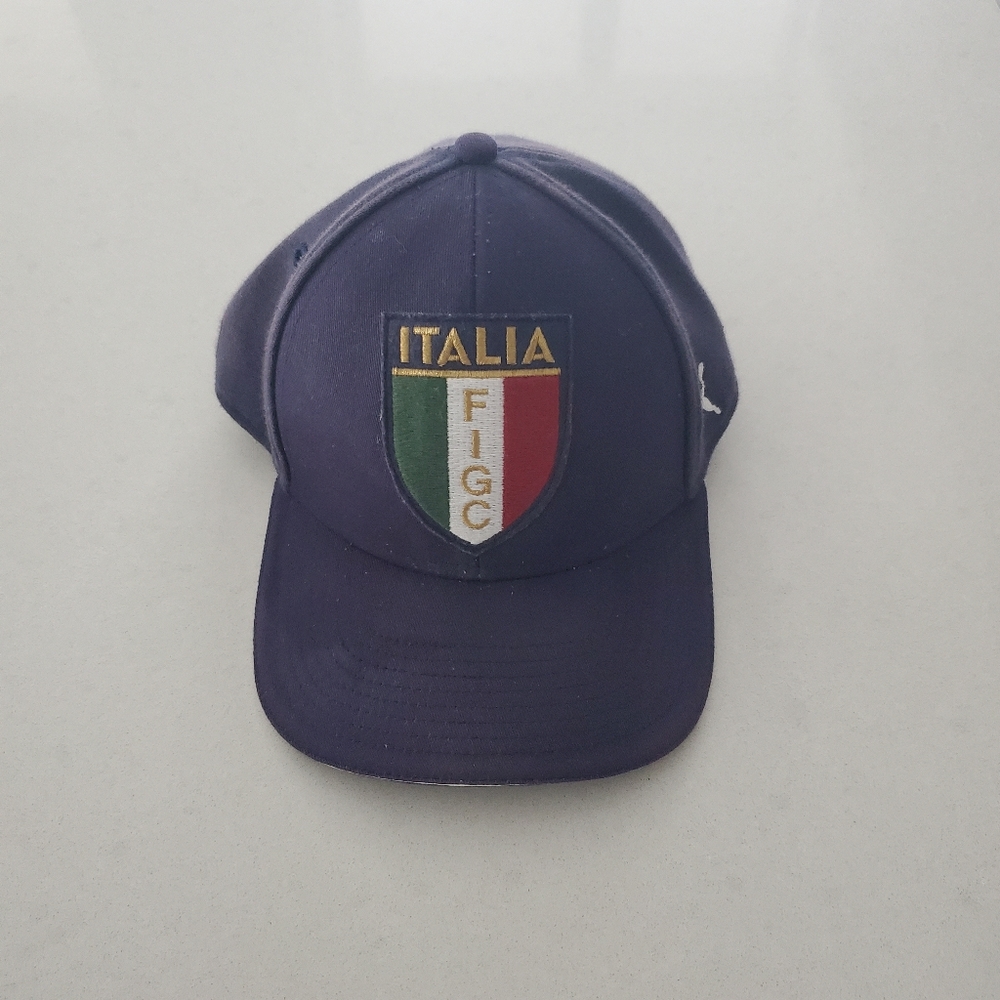 Puma italia soccer figc blue adjustable hat only worn once